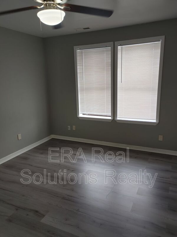 Building Photo - 1707 Fairmount Ave