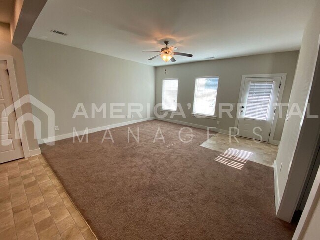 Building Photo - Home for rent in Chelsea!!!!