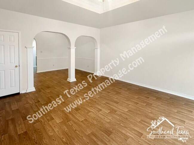 Foto del edificio - 30 Stephens Ln