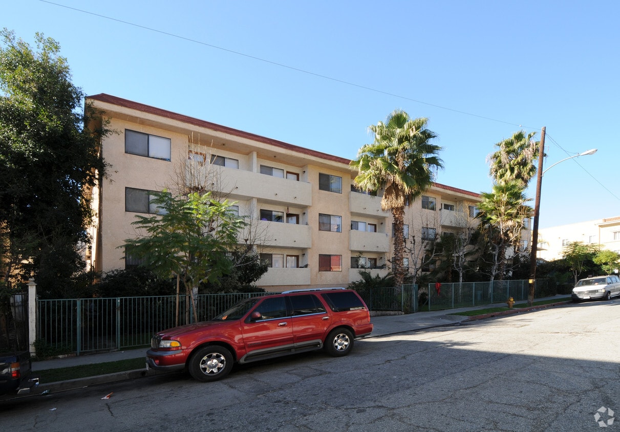 Primary Photo - Ingraham Court
