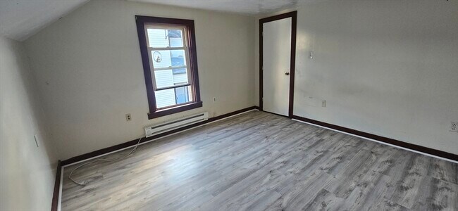 Building Photo - 51 Cutler St