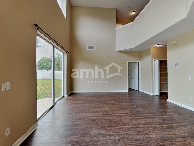 Building Photo - 1419 Hunterman Ln