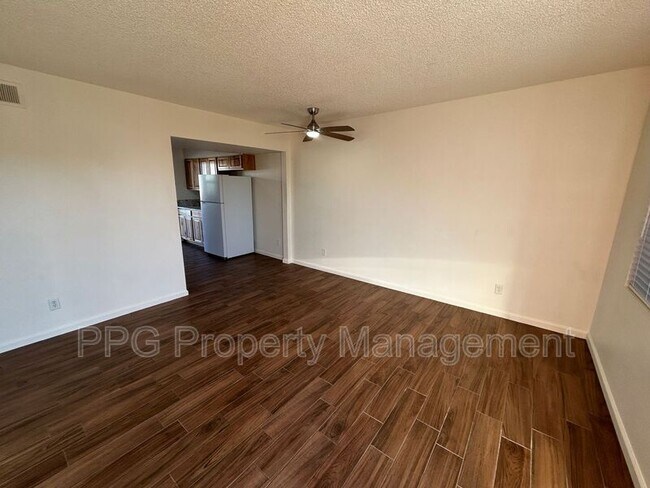 Foto del edificio - 11204 W Nevada Ave