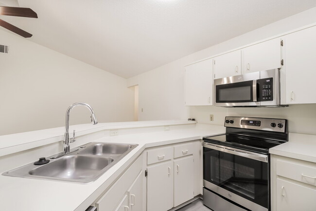 Foto del edificio - 3470 Paisley Cir