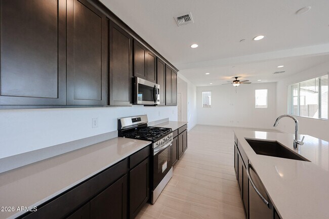 Foto del edificio - 11993 Calle de Pompas W