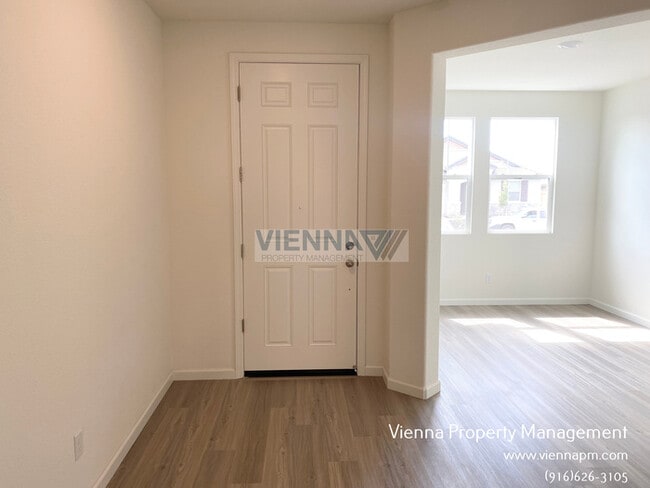 Building Photo - 161 Hermosa Ct