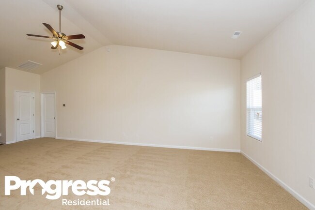 Building Photo - 1331 Nightingale Dr