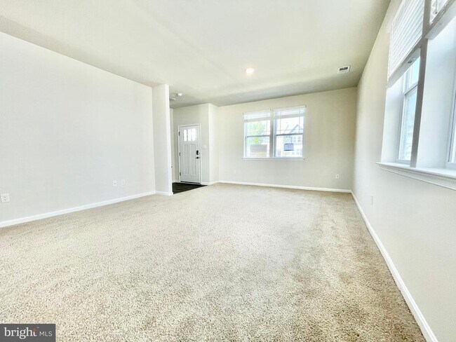 Foto del edificio - 412 Ridgely Blvd