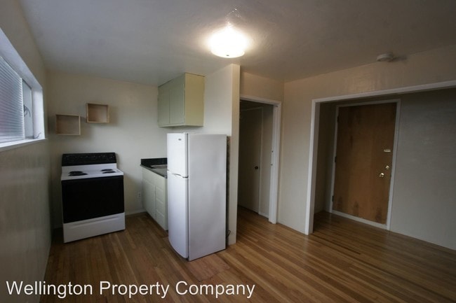 Building Photo - 604 Brooklyn Ave