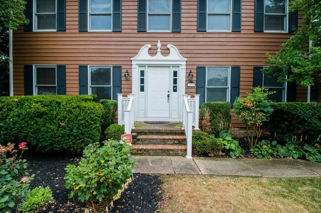 Foto del edificio - 3165 Pin Oak Dr
