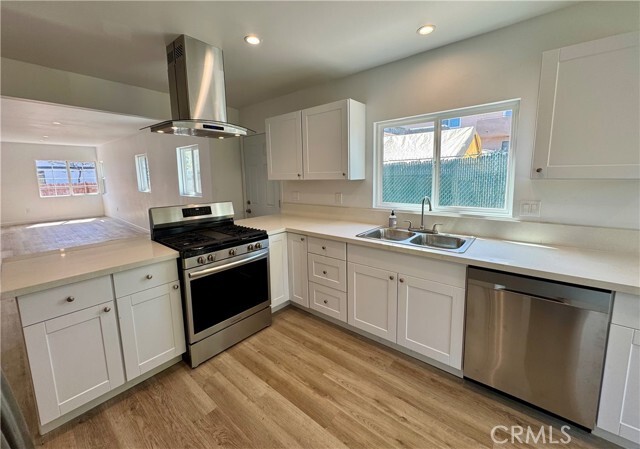 Foto del edificio - 13845 Moorpark St
