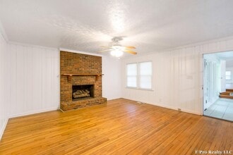 Building Photo - 1559 Childress Dr SW