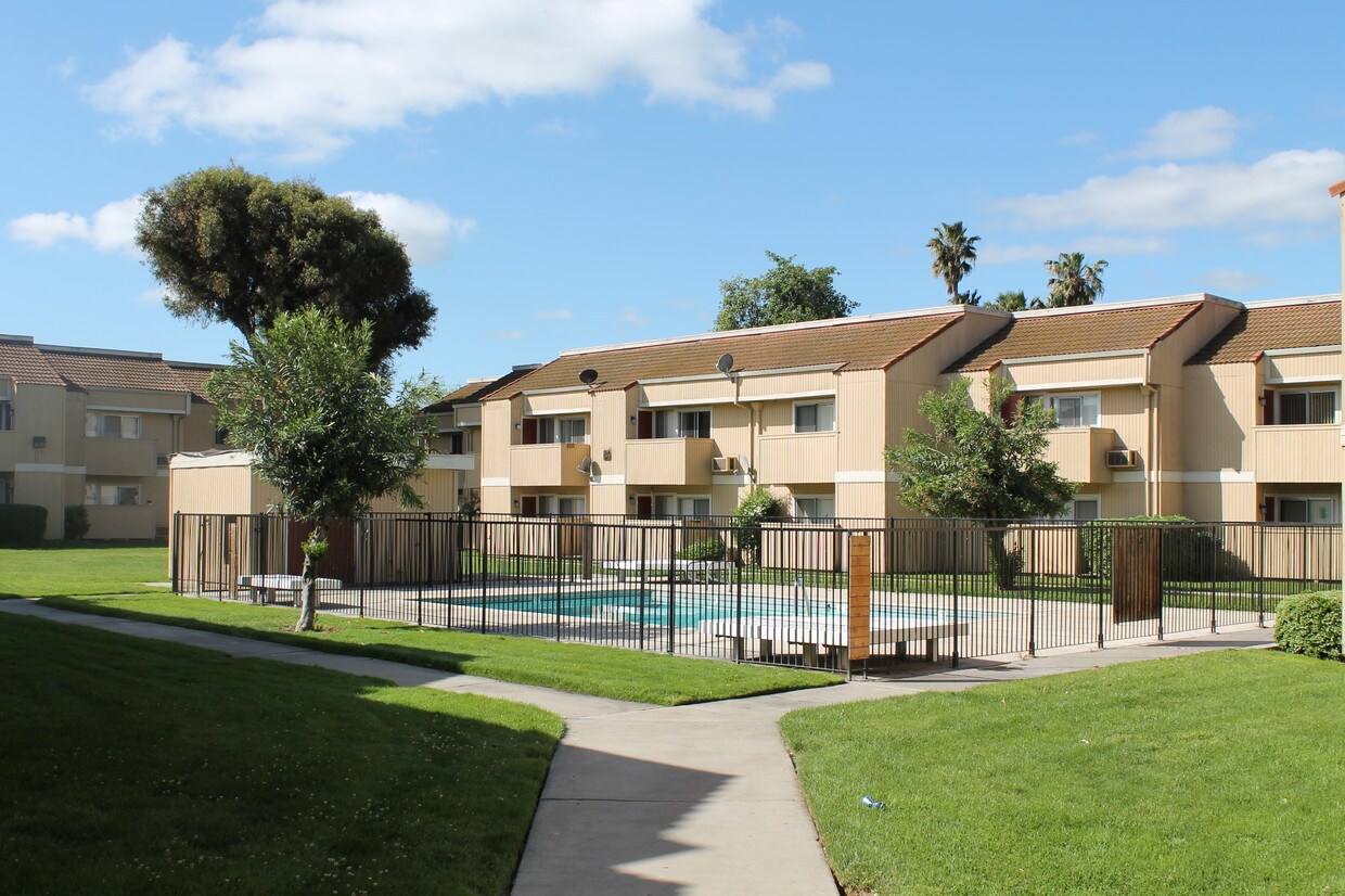 Vintage Square Apartments Rentals Stockton, CA