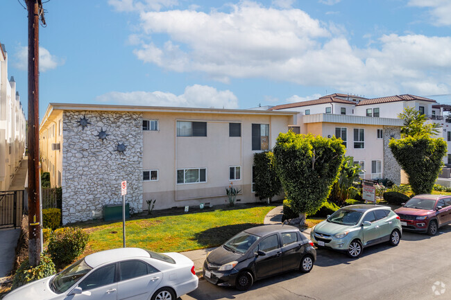 Building Photo - The Corteen Apartments