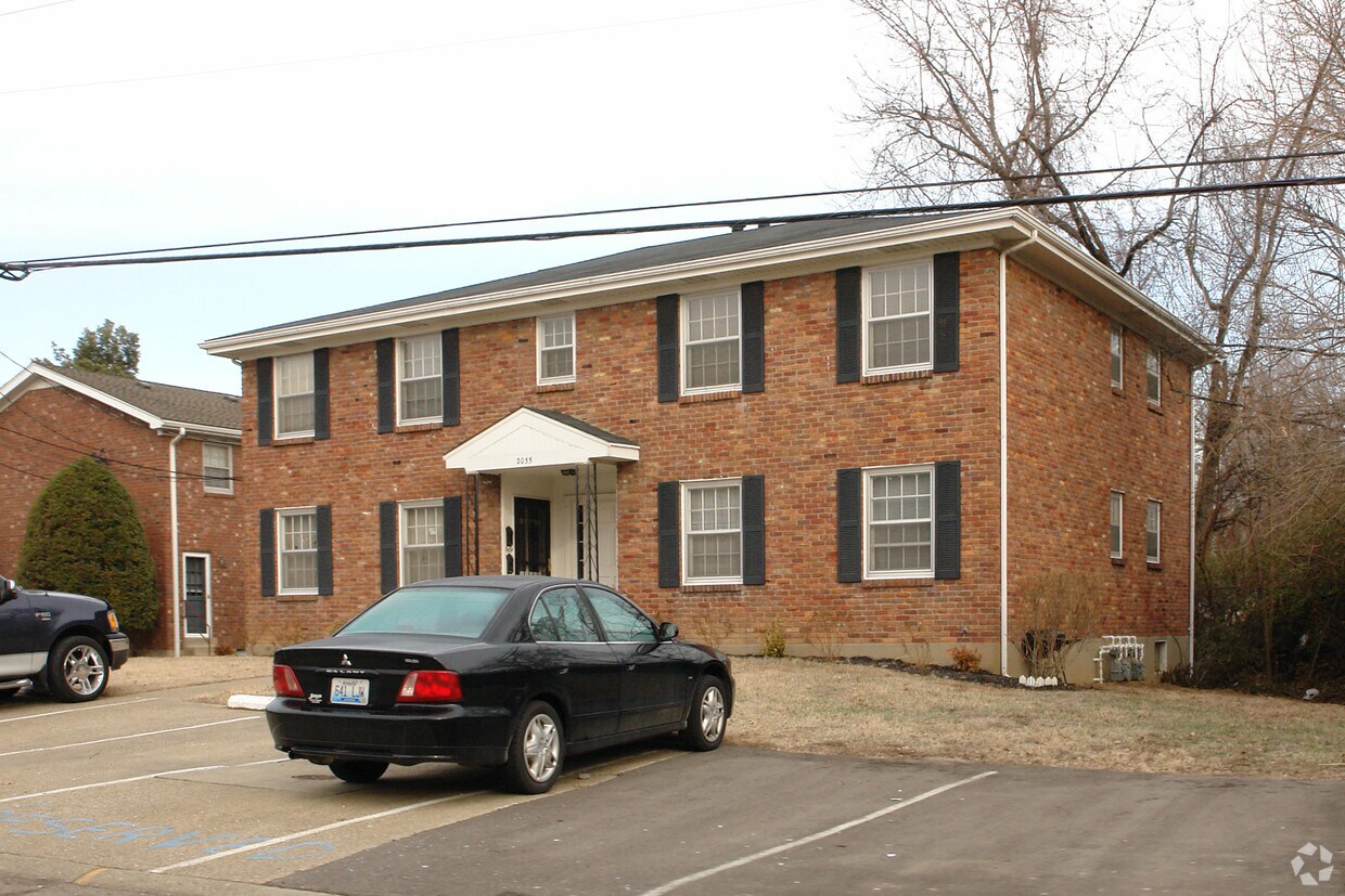 Foto del edificio - 2055 Peabody Ln