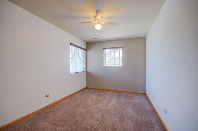 Building Photo - Updated 3 bd 2.5 ba updated home