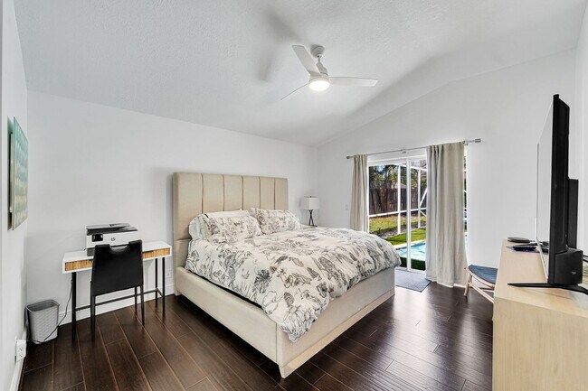 Foto del edificio - 945 Sunflower Ave