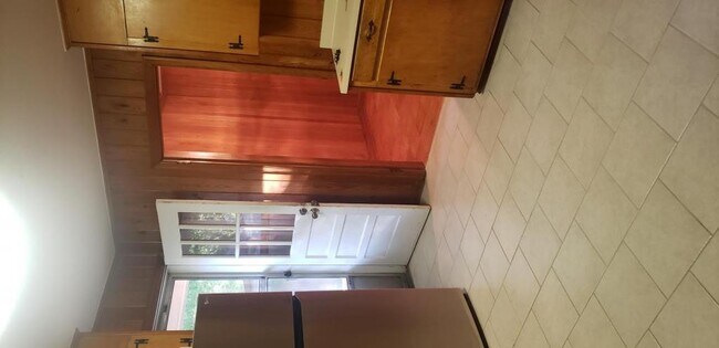 Building Photo - 101 Cosgrove Dr