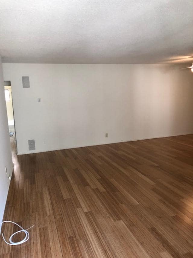 Solid hardwood floor/ AC throughout unit - 1046 N Laurel Ave