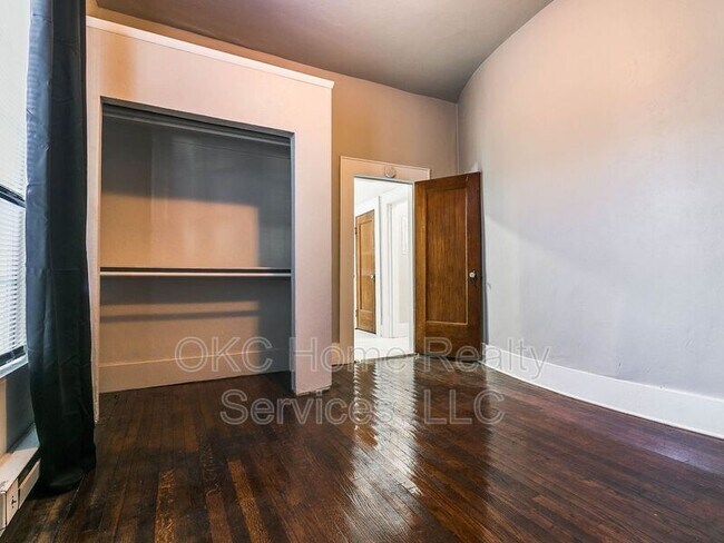 Building Photo - 1740 NW 11th St