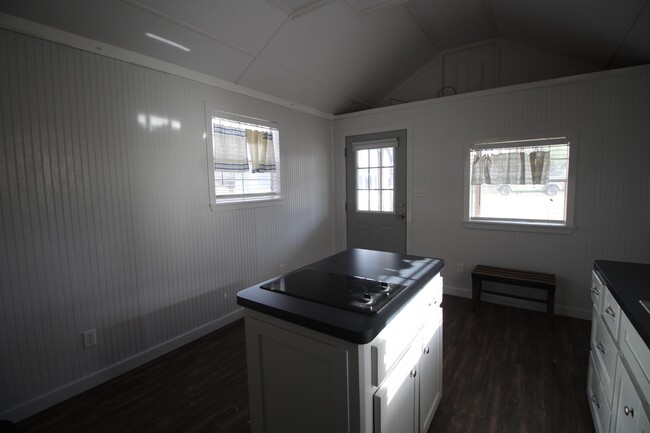 Building Photo - 449 Cherry Creek Ln