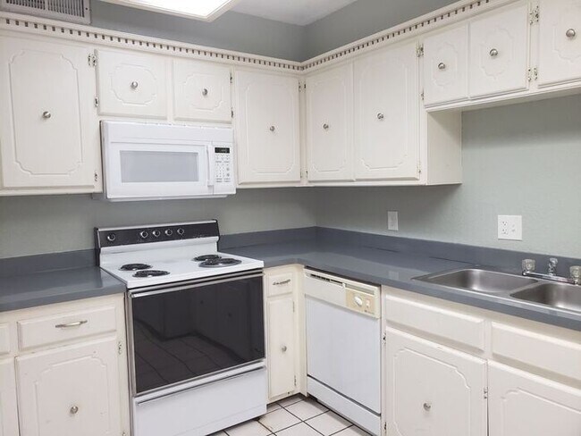 Building Photo - 2242 NW 42nd St