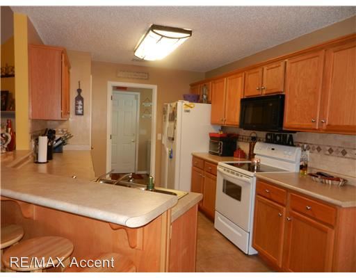Building Photo - 225 Fontenot Dr