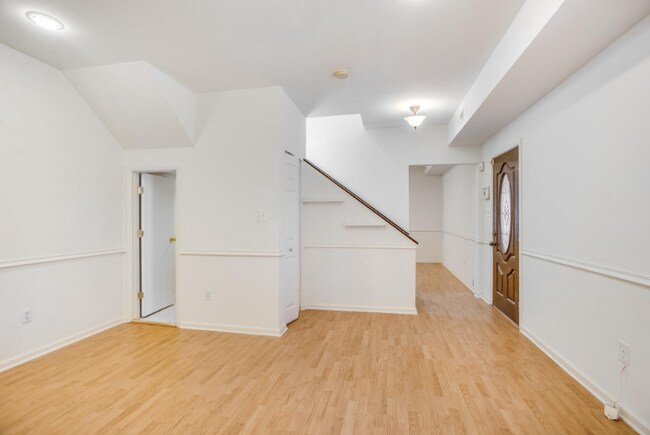 Foto del edificio - 729 10th St NE