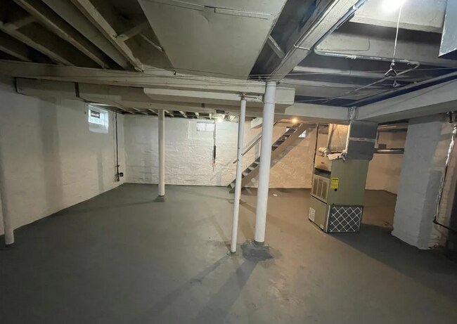 Foto del edificio - 6013 Lausche Ave