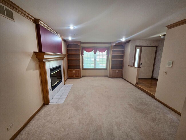 Foto del edificio - 2286 Brookside Ln