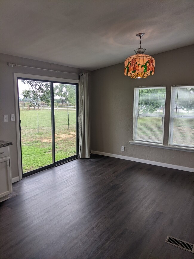 Photo - 18604 Jerry Joy Rd House