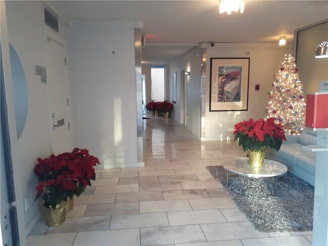 Building Photo - 1212 Guadalupe St