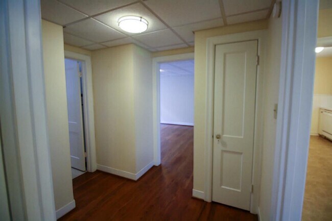 Foto del edificio - 2506 Kingston St