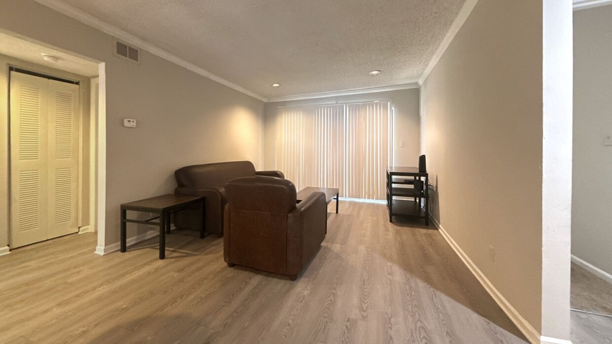 Photo - Enclave 425 Apartments