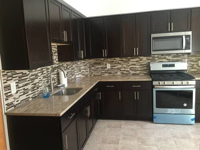 Primary Photo - Spacious 2nd floor apartment on quiet block