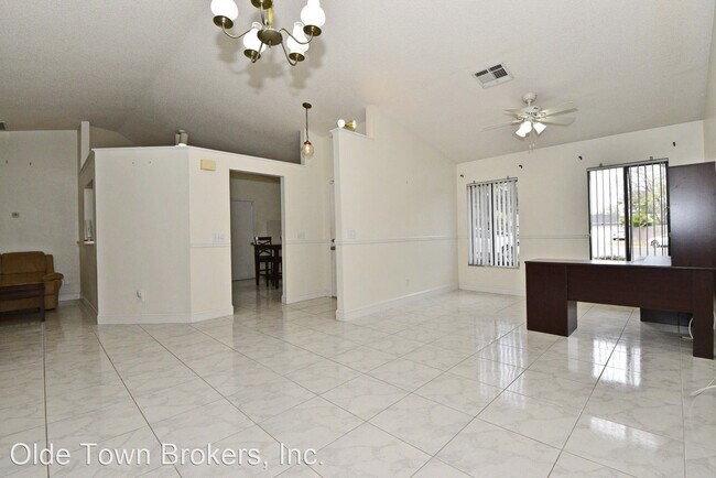 Foto del edificio - 4 br, 2 bath House - 3707 Valencia Grove Ln.
