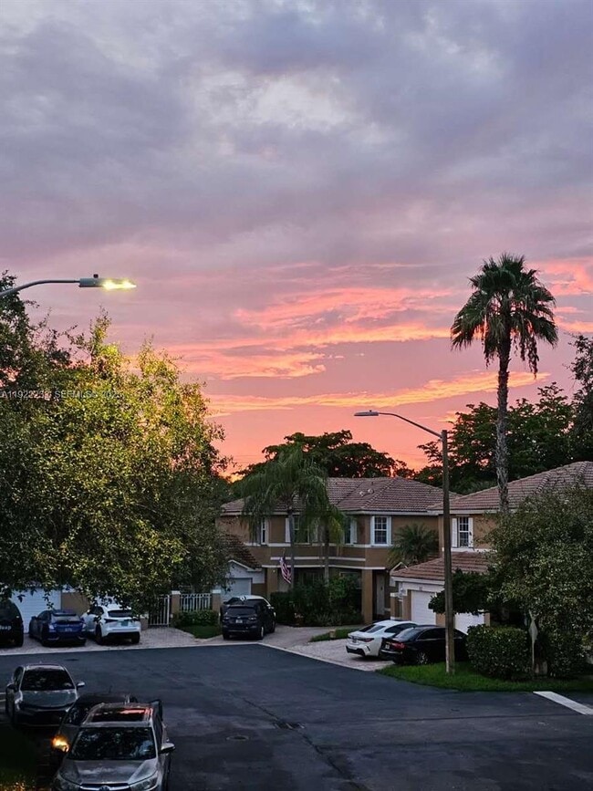 Foto del edificio - 2816 NW 99th Terrace