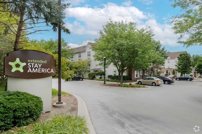 Building Photo - Extended Stay America Suites Chicago - Elgin