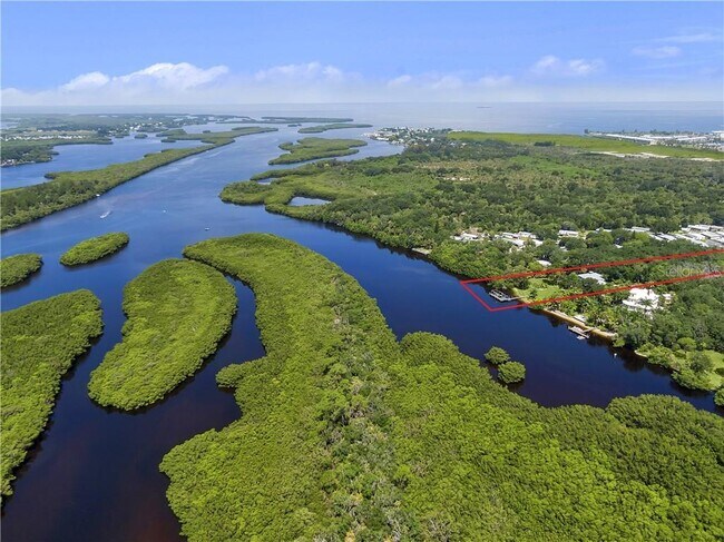 Foto del edificio - 3340 W Shell Point Rd