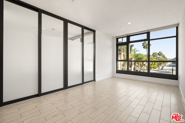 Building Photo - 13045 Pacific Promenade