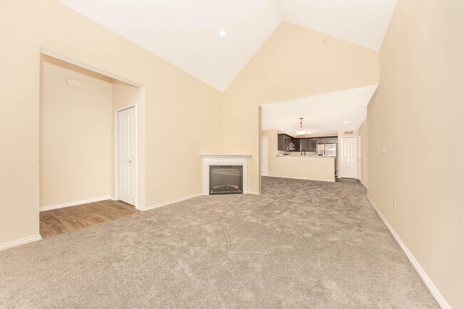 Foto del edificio - 45790 Aragon Ln