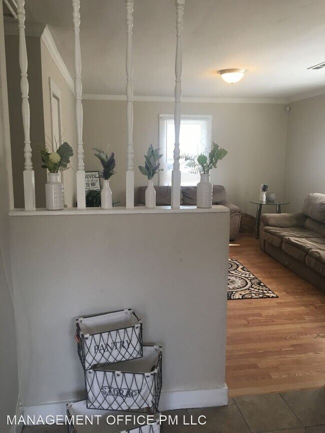 Building Photo - 2 br, 1 bath House - 2544 Elmin