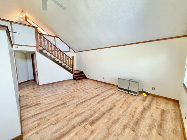 Foto del edificio - 3723 Shelburne Rd