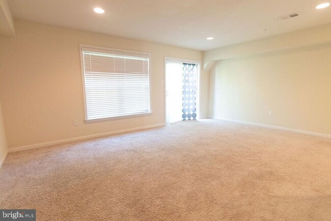 Building Photo - 15416 Lady Lauren Ln