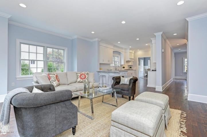 Interior Photo - 2 Nassau Pl