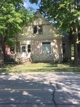 Building Photo - 717 S 8th St