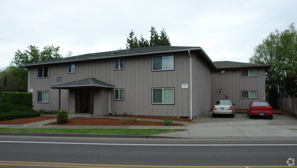 Primary Photo - 555-565 NW Kings Blvd
