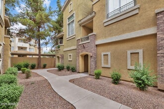 Building Photo - 18250 N Cave Creek Rd
