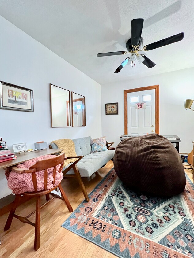 Primary Photo - 312 Washington St