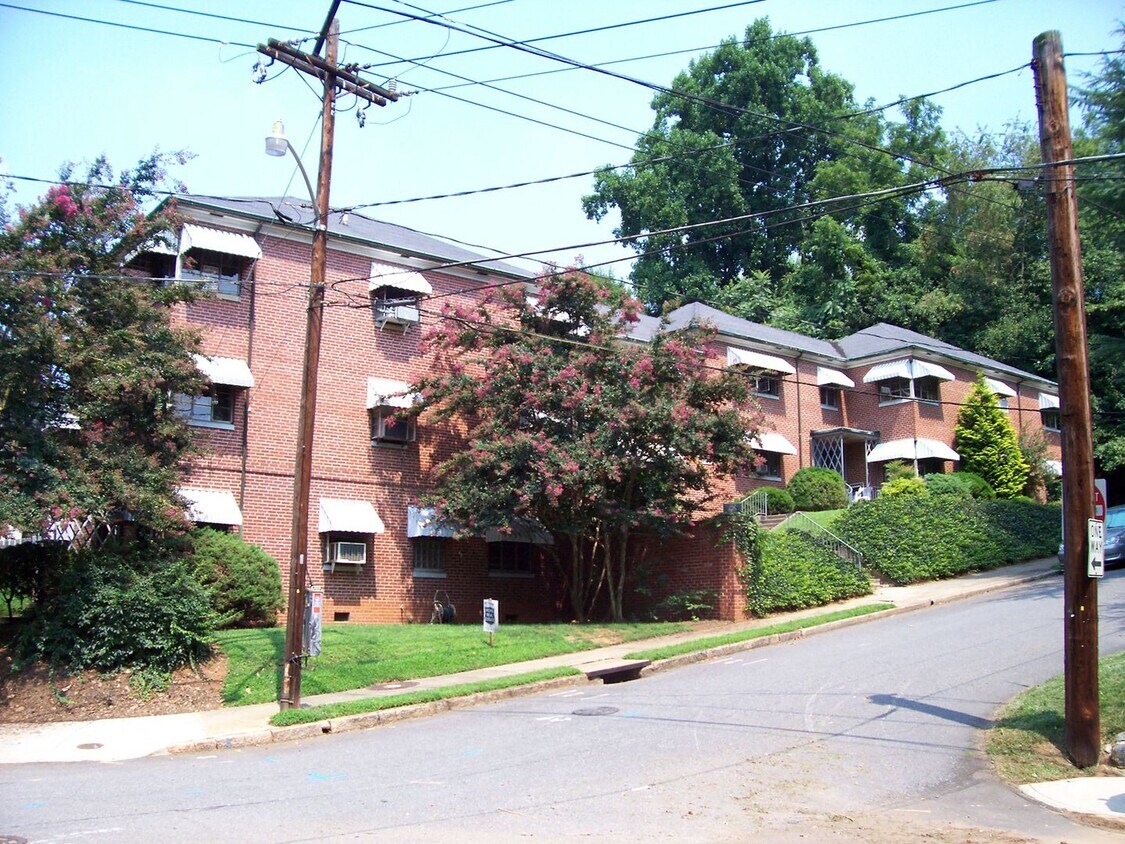 Photo - Carolina Apartments | 840 Carolina Avenue Apt B-4